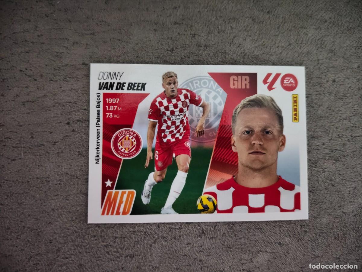 Cromos de f&uacute;tbol: Cromo 12 DONNY VAN DE BEEK GIRONA FC. Colecci&oacute;n LALIGA F&uacute;tbol 2025-2026 PANINI Nuevo