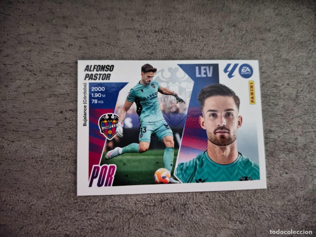 Football Stickers: Cromo 4 ALFONSO PASTOR LEVANTE UD. Colecci&oacute;n LALIGA F&uacute;tbol 2025-2026 PANINI Nuevo