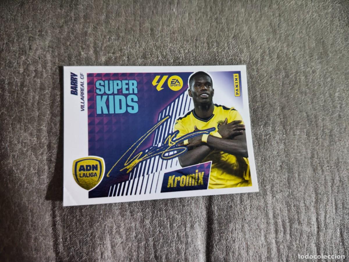 Cromos de f&uacute;tbol: Cromo K4 BARRY VILLARREAL CF KROMIX SUPER KIDS. Colecci&oacute;n LALIGA F&uacute;tbol 2025-2026 PANINI Nuevo