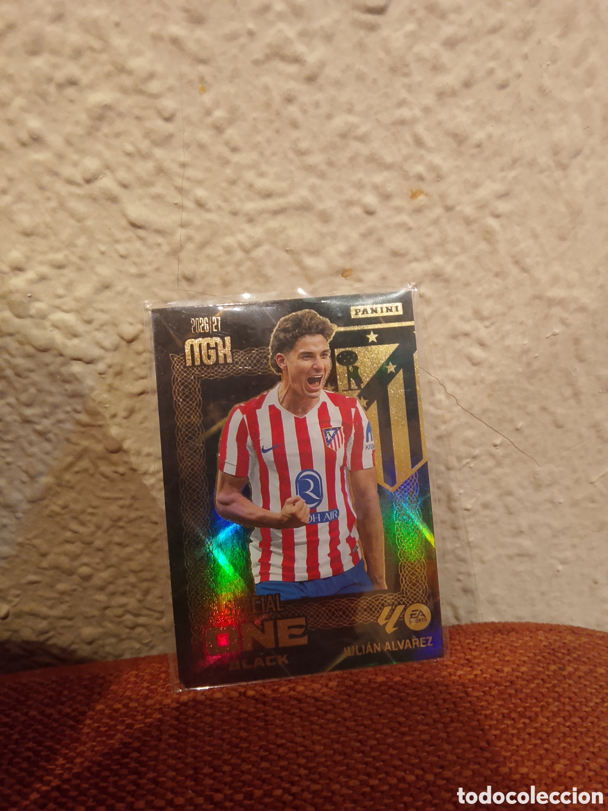 Fu&szlig;ball-Sticker: Juli&aacute;n &Aacute;lvarez Atl&eacute;tico De Madrid Special one black 19 Megacracks 26/27 2026 2027