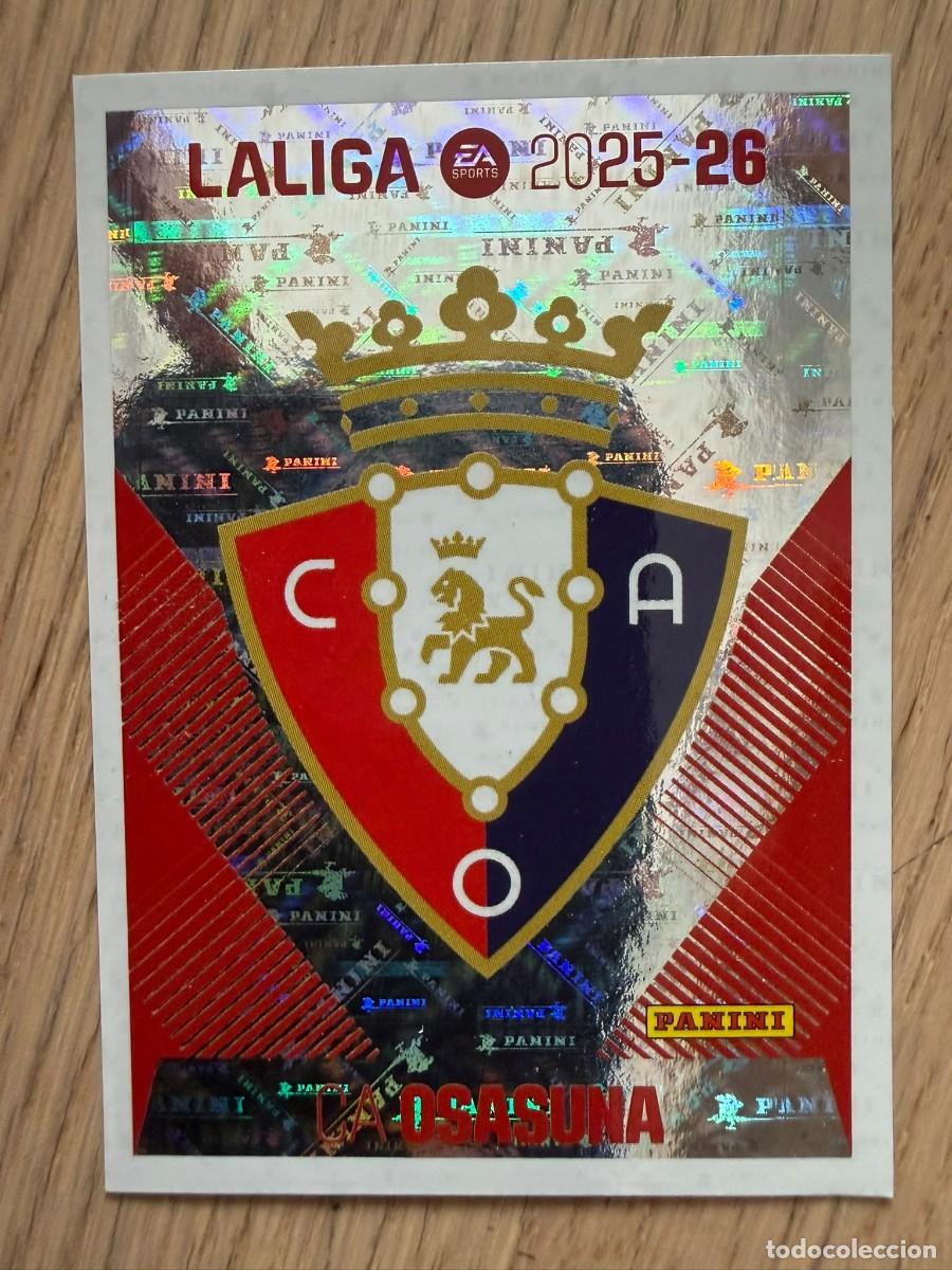 Cromos de f&uacute;tbol: 1 ESCUDO OSASUNA 25 26 2025 2026 LIGA EA SPORTS COLECCIONES ESTE SIN PEGAR STICKER