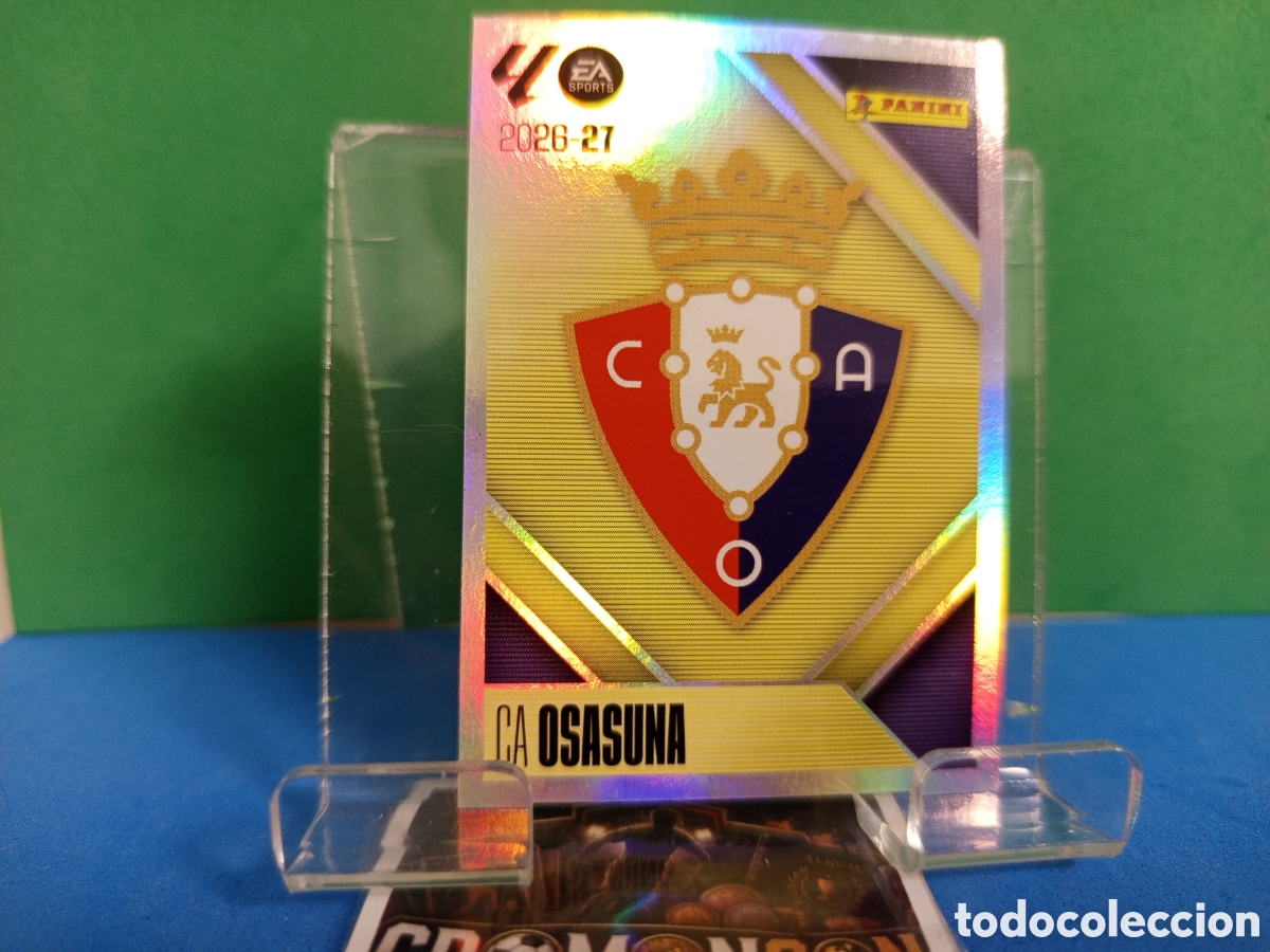 Cromos de f&uacute;tbol: ❇️ CROMO ⚽ 1.- ESCUDO (OSASUNA) - COLECCIONES ESTE 2026/27 (PANINI) ❇️