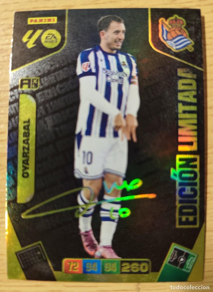 Cromos de f&uacute;tbol: OYARZABAL REAL SOCIEDAD SOBRE PREMIUM EDICI&Oacute;N LIMITADA FIRMADA ADRENALYN 2025 2026 25 26