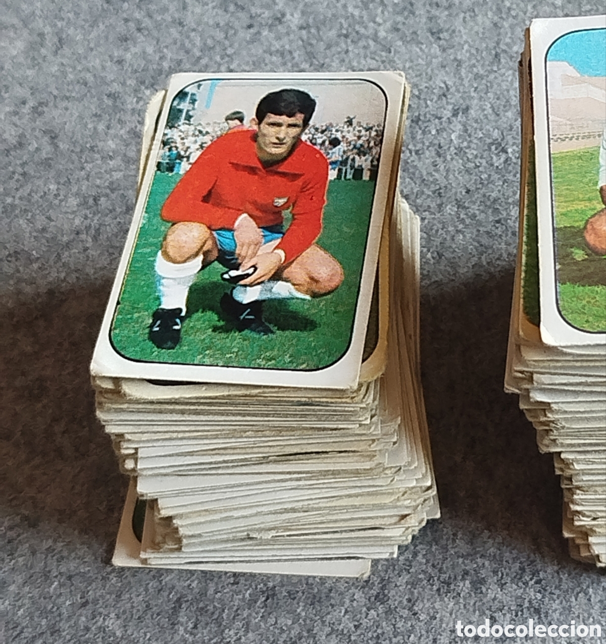 Cromos de f&uacute;tbol: LOTE 66 CROMOS SIN PEGAR 76 77 1976 1977 ESTE NUNCA PEGADOS SE VENDEN SUELTOS M&Iacute;NIMO 3&euro; VER FOTOS
