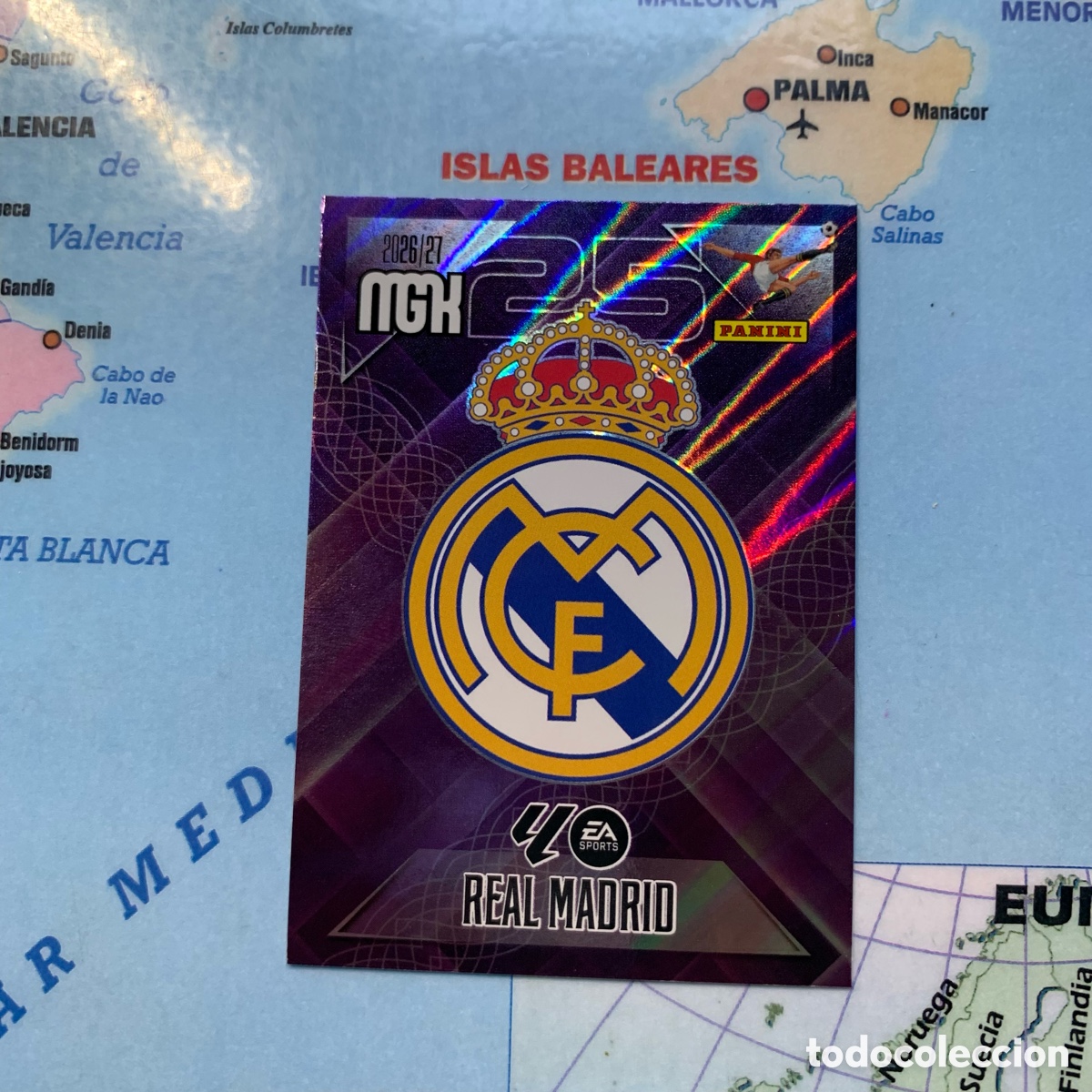 Cromos de Futebol: Escudo del Real Madrid n&uacute;mero 217 megacracks 26-27 2026-2027