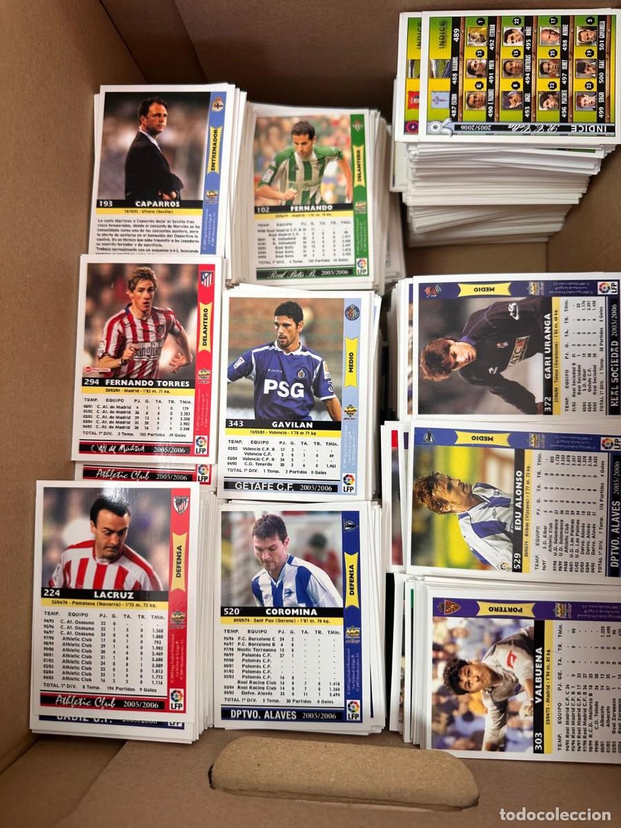 Cromos de f&uacute;tbol: Caja de 7 kg Aprox Mundicromo 2005 06 Cromos basicos Primera Edicion No FC Barcelona ni Real Madrid