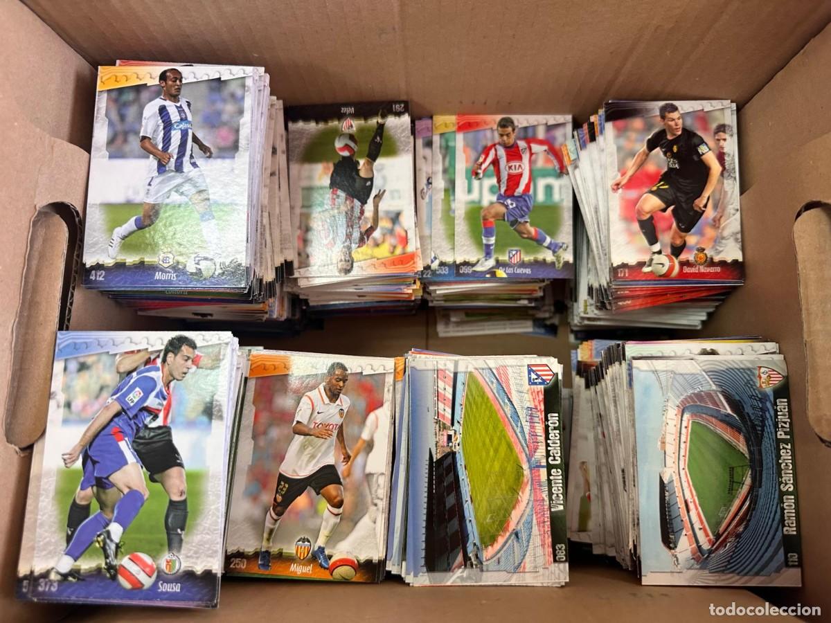 Figurine di Calcio: Caja de 6 kg Aprox Mundicromo 2008 09 Cromos basicos Primera Edicion No FC Barcelona ni Real Madrid