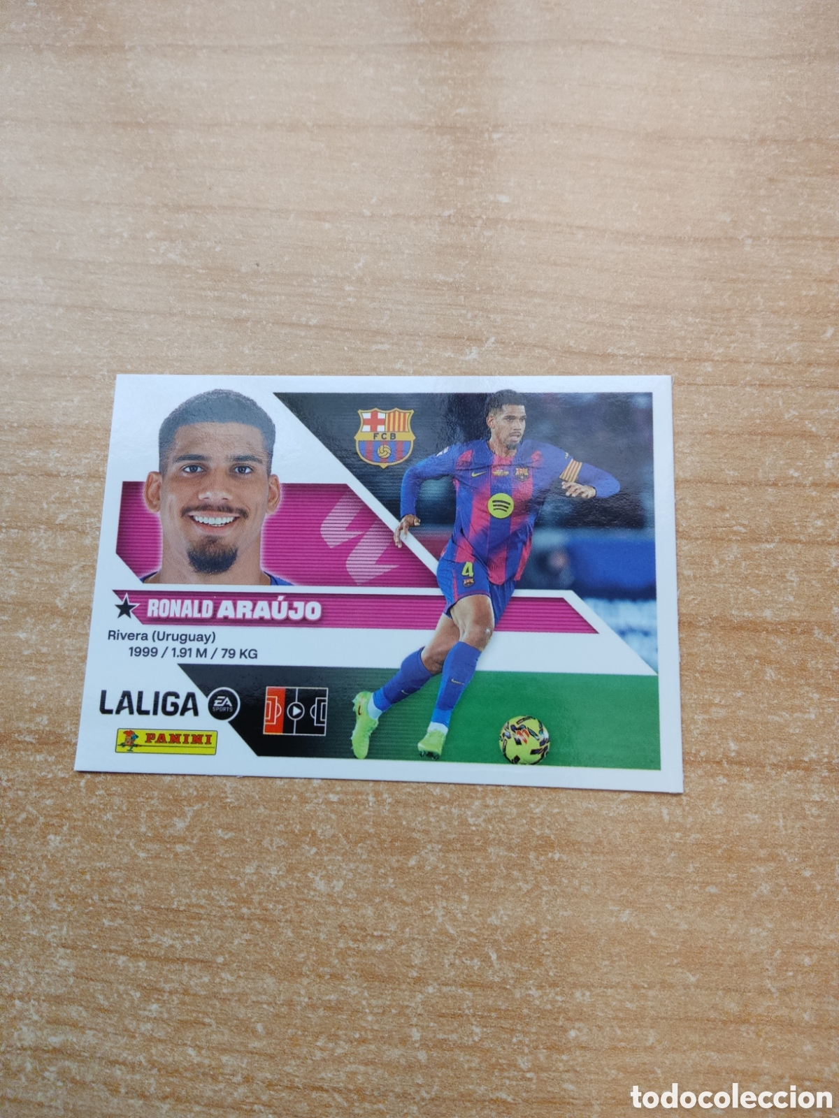 Cartes &agrave; collectionner de Football: 6 A ARAUJO BARCELONA LIGA ESTE 2026 2027