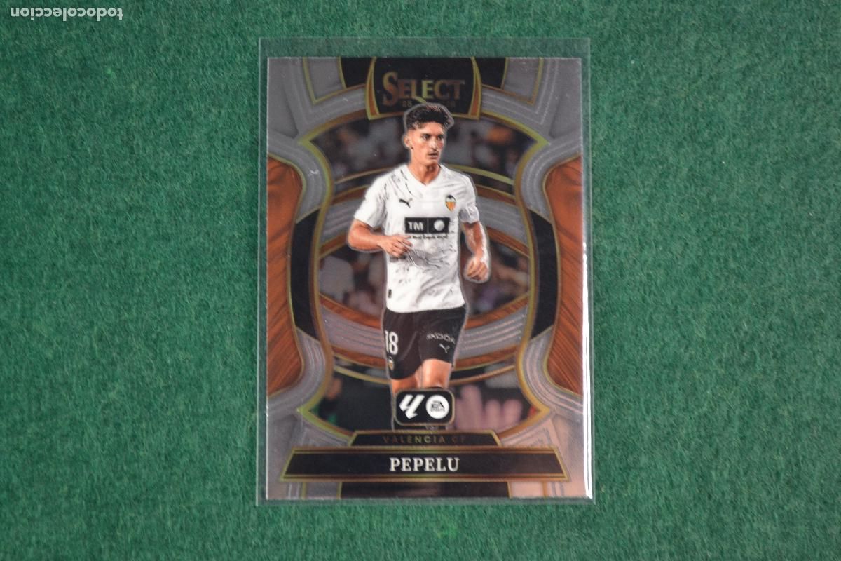 Cromos de f&uacute;tbol: PANINI SELECT LA LIGA 2025-26 - 60 PEPELU (VALENCIA CF)