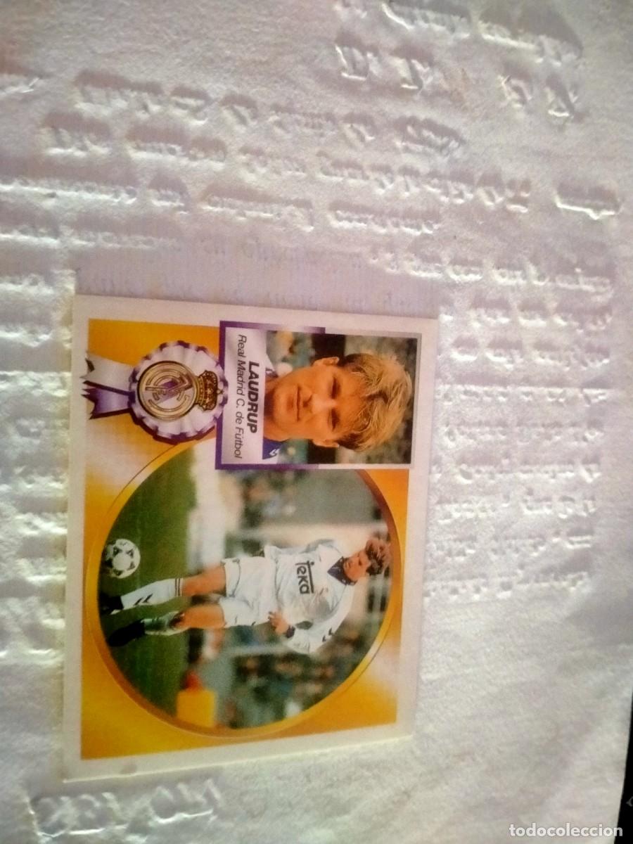 Cromos de f&uacute;tbol: cromo de laudrup doble como nuevo 94-95