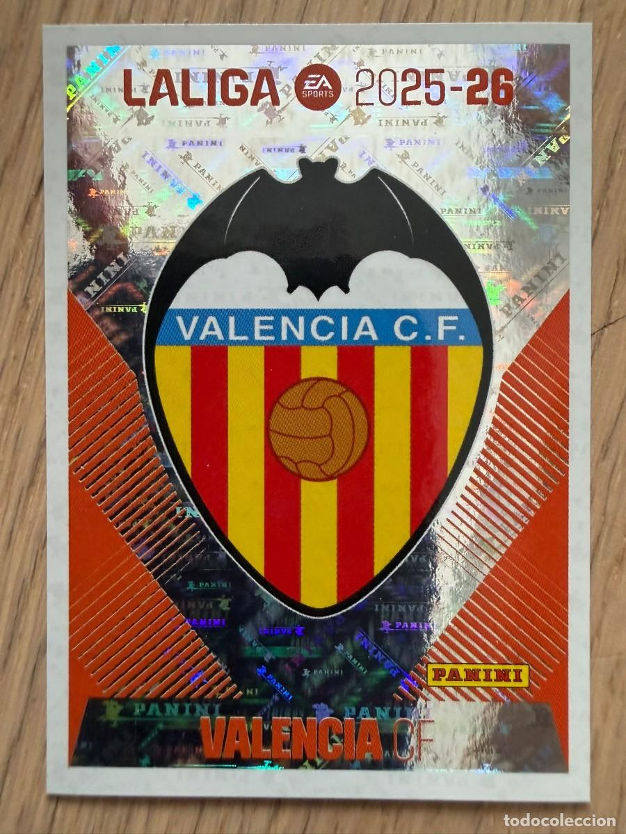Cromos de f&uacute;tbol: 1 ESCUDO VALENCIA 25 26 2025 2026 LIGA EA SPORTS COLECCIONES ESTE SIN PEGAR STICKER