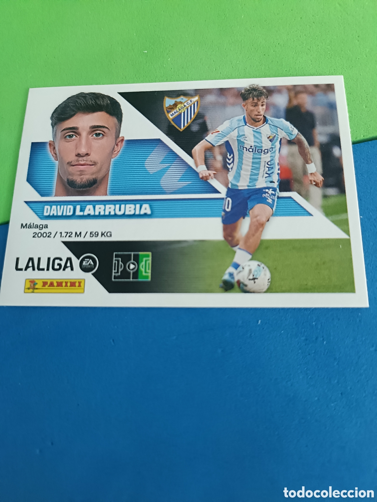 Cromos de f&uacute;tbol: Panini cromos stickers Liga este 2026 2027 26 27 - M&aacute;laga 16 Larrubia