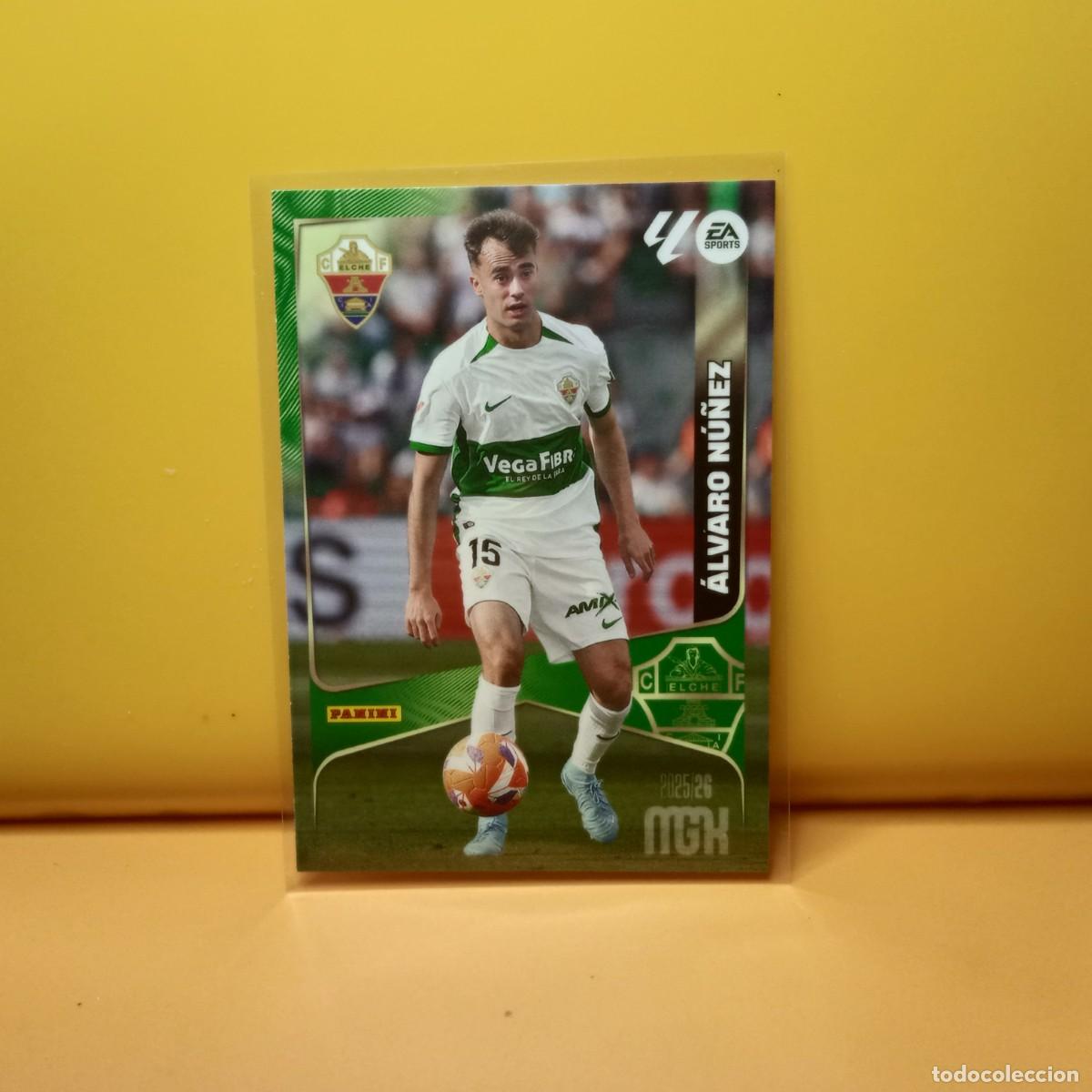 Cromos de f&uacute;tbol: MEGACRACKS 2025 2026 25 26 ELCHE C.F &Aacute;LVARO N&Uacute;&Ntilde;EZ 130