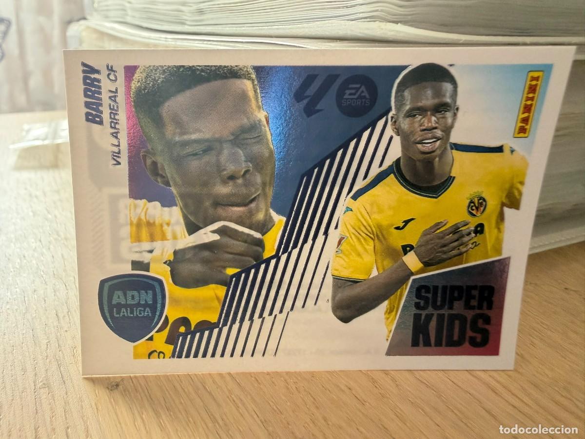 Cromos de f&uacute;tbol: 4 BARRY SUPER KIDS VILLARREAL 25 26 2025 2026 LIGA EA SPORTS COLECCIONES ESTE SIN PEGAR
