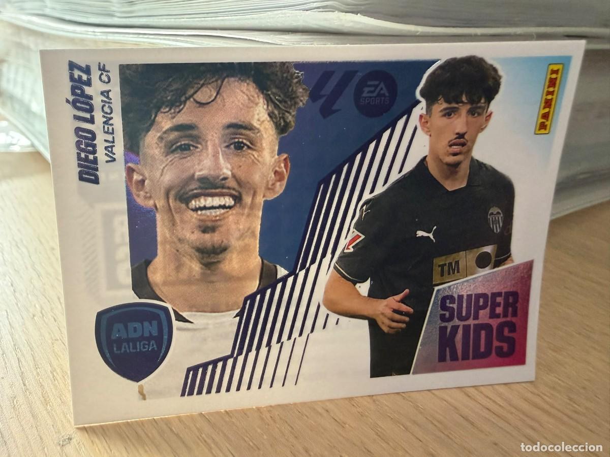 Cromos de f&uacute;tbol: 7 DIEGO LOPEZ SUPER KIDS VALENCIA 25 26 2025 2026 LIGA EA SPORTS COLECCIONES ESTE SIN PEGAR