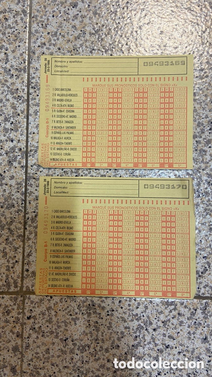 Cromos de f&uacute;tbol: Lote de 2 boletos de Quiniela antiguos correlativos sin sellar - Jornada 26 (23-02-1986)