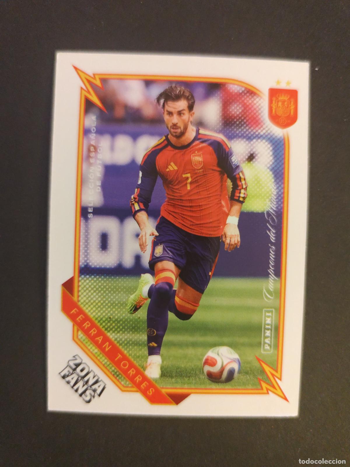 Figurine di Calcio: 44 FERRAN TORRES ZONA FANS PASI&Oacute;N ESPA&Ntilde;A 2026 PANINI CLUB