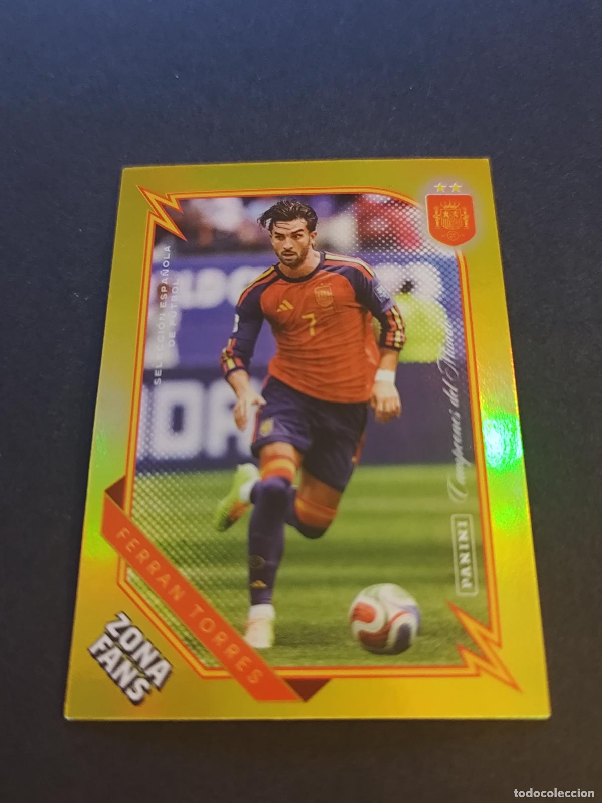 Fu&szlig;ball-Sticker: KO44 FERRAN TORRES ZONA FANS KROMIX GOLD PARALELA PARALLEL PASI&Oacute;N ESPA&Ntilde;A 2026 PANINI CLUB