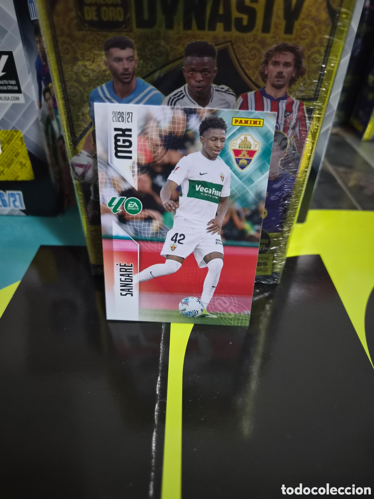 Cromos de f&uacute;tbol: N&deg;148 Elche Sangare Megacracks 26/27