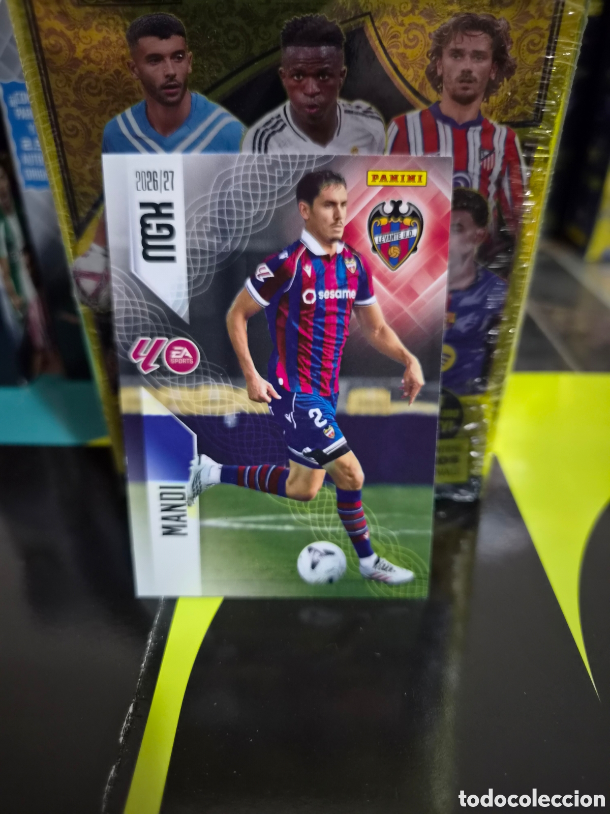 Cromos de f&uacute;tbol: N&deg;205 Levante Mandi Megacracks 26/27