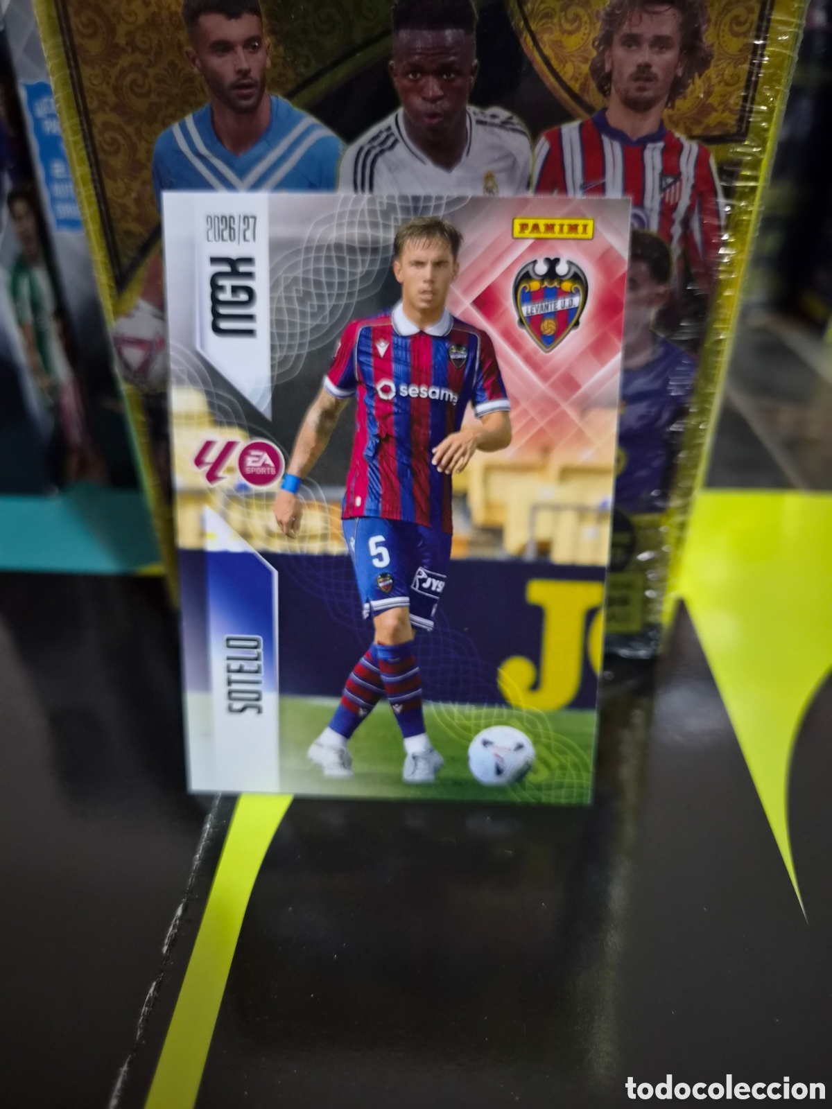 Cromos de f&uacute;tbol: N&deg;209 Levante Sotelo Megacracks 26/27