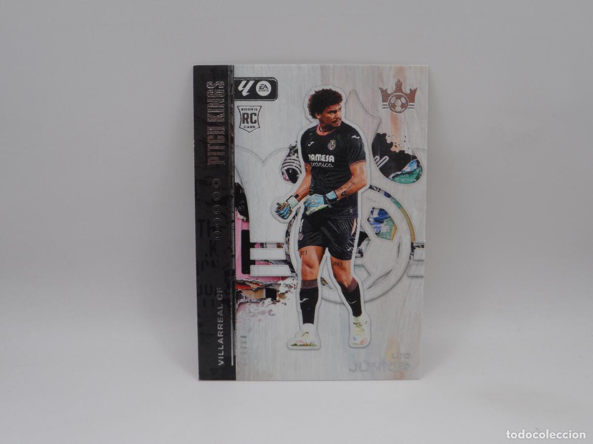Cromos de f&uacute;tbol: 23 LUIZ JUNIOR VILLARREAL ROOKIE PANINI PITCH KINGS 2025 2026 25 26