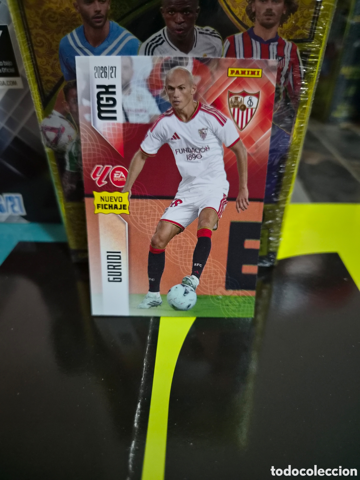 Football Stickers: N&deg;461 Nuevo Fichaje Guridi Megacracks 26/27
