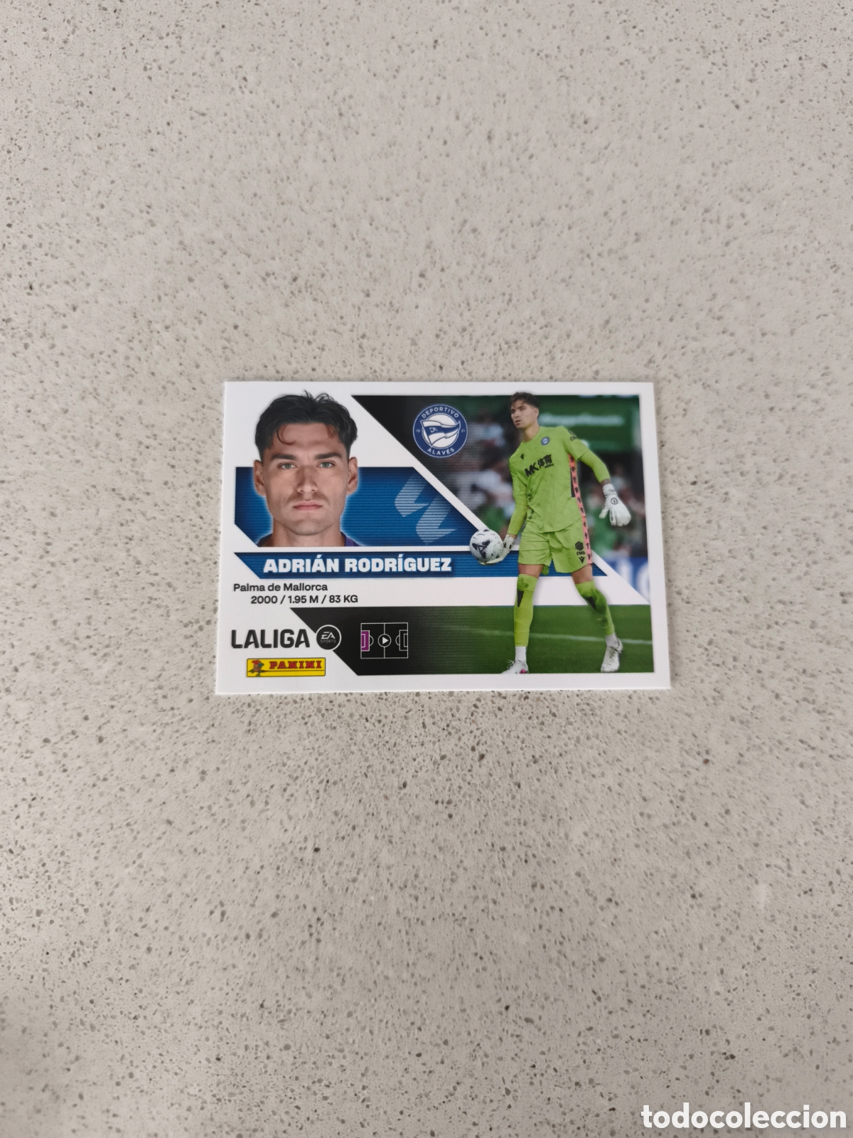 Cromos de f&uacute;tbol: CROMO N&Uacute;MERO 4 ADRI&Aacute;N RODR&Iacute;GUEZ ALAV&Eacute;S. LIGA ESTE 26/27. PANINI. TERCERA EDICI&Oacute;N.