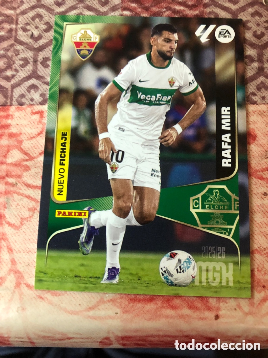 Cromos de f&uacute;tbol: Rafa Mir nuevo fichaje n&uacute;mero 473 del Elche Megacracks 25-26 2025-2026