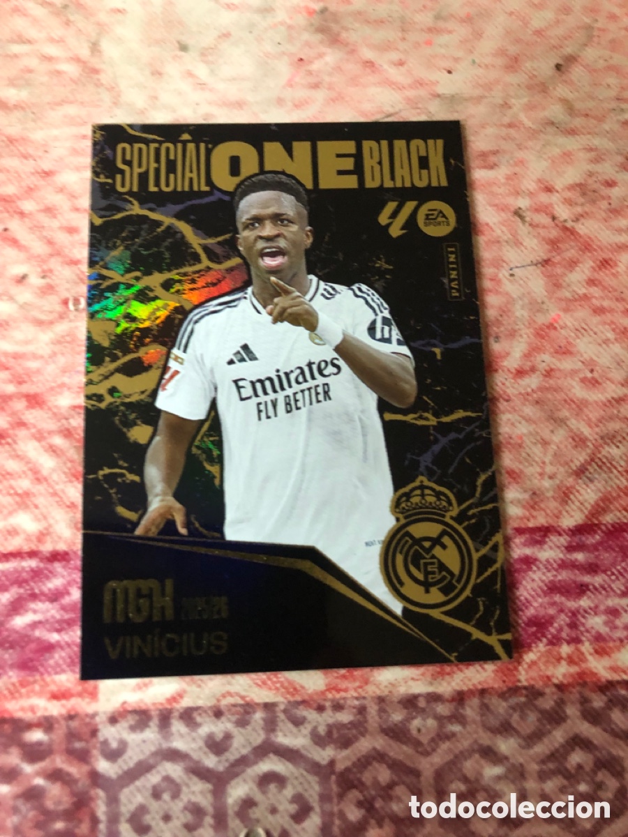 Football Stickers: VINICIUS REAL MADRID SPECIAL ONE BLACK MEGACRACKS LIGA 2025/2026 25 26 PANINI