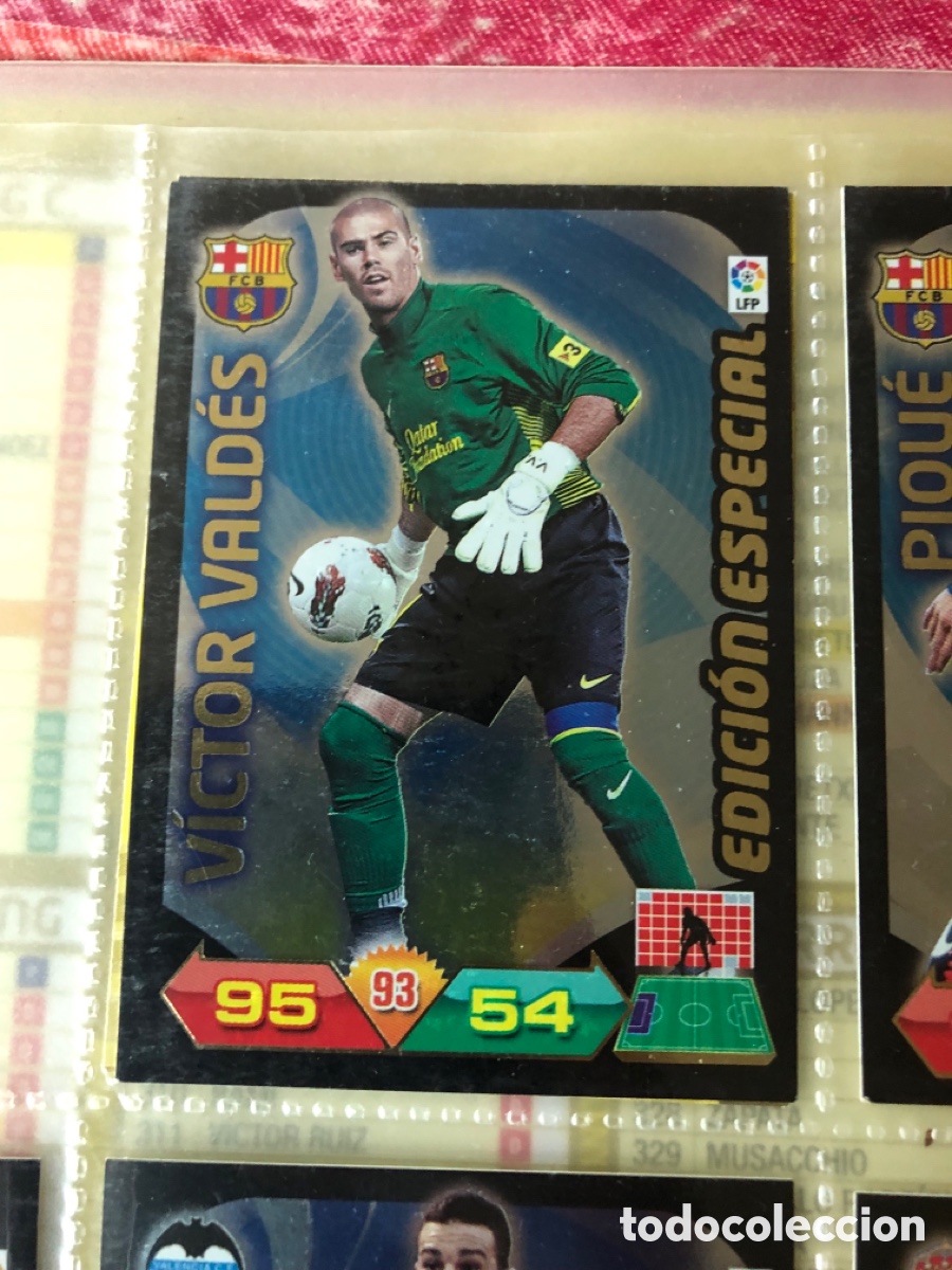 Cromos de f&uacute;tbol: VICTOR VALDES EDICION ESPECIAL ADRENALYN 2011 2012 XL LIGA