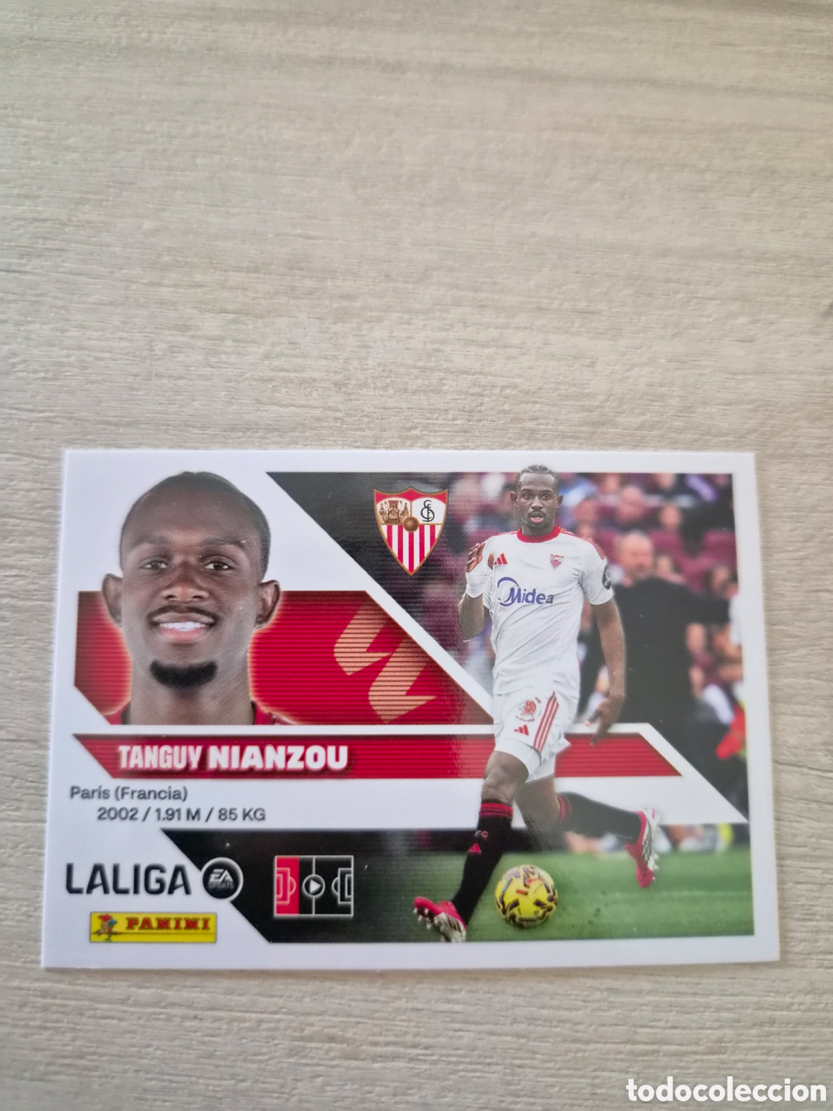 Cromos de f&uacute;tbol: N&deg;8 Sevilla Nianzou Liga Este 26/27