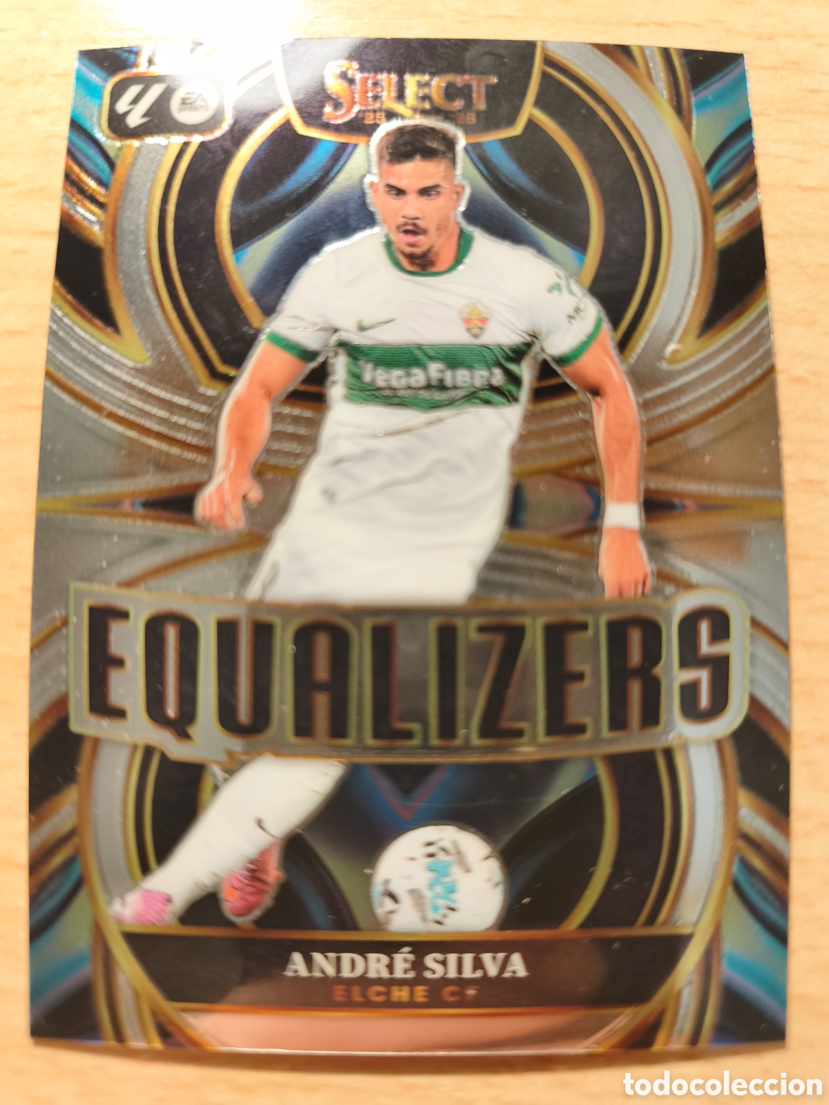 Figurine di Calcio: 5 ANDRE SILVA EQUALIZERS ELCHE SELECT LA LIGA 2025 2026 PANINI 25 26