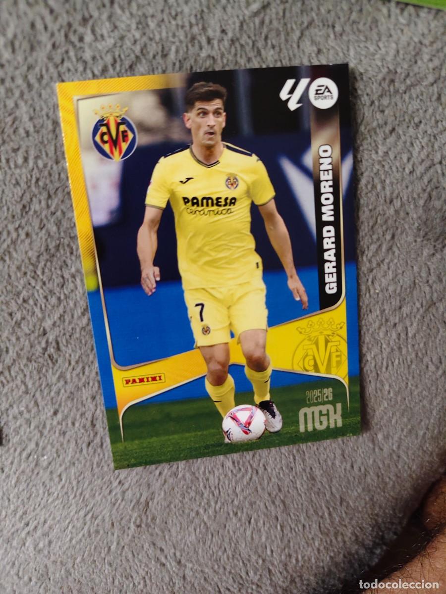 Fu&szlig;ball-Sticker: 378 MEGACRACKS MGK 25 26 GERARD MORENO VILLARREAL CF BASE CARD LALIGA PANINI LA LIGA 2025 2026