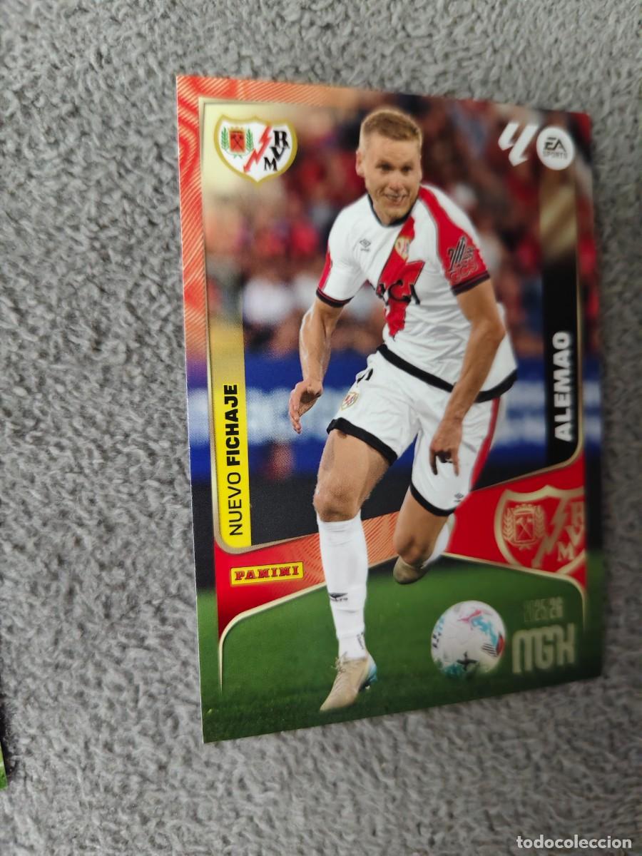 Fu&szlig;ball-Sticker: 494 MEGACRACKS MGK 25 26 ALEMAO RAYO VALLECANO FICHA LALIGA PANINI LA LIGA 2025 2026