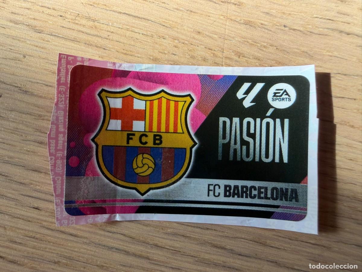 Cromos de f&uacute;tbol: ESCUDO BARCELONA PASION 25 26 2025 2026 LIGA EA SPORTS CHICLES CHICLE ESTE SIN PEGAR