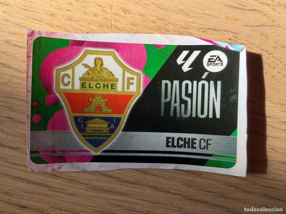 Cromos de f&uacute;tbol: ESCUDO ELCHE PASION 25 26 2025 2026 LIGA EA SPORTS CHICLES CHICLE ESTE SIN PEGAR