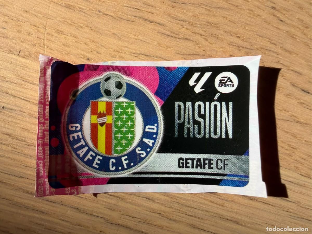 Cromos de f&uacute;tbol: ESCUDO GETAFE PASION 25 26 2025 2026 LIGA EA SPORTS CHICLES CHICLE ESTE SIN PEGAR