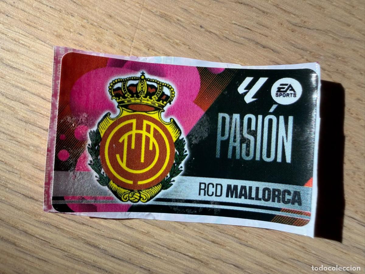 Cromos de f&uacute;tbol: ESCUDO MALLORCA PASION 25 26 2025 2026 LIGA EA SPORTS CHICLES CHICLE ESTE SIN PEGAR