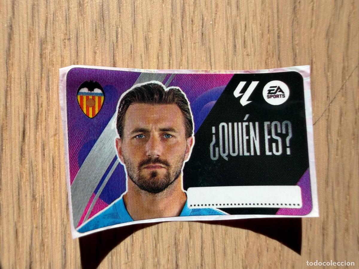 Cromos de f&uacute;tbol: QUIEN ES DIMITRIEVSKI VALENCIA 25 26 2025 2026 LIGA EA SPORTS CHICLES CHICLE ESTE SIN PEGAR