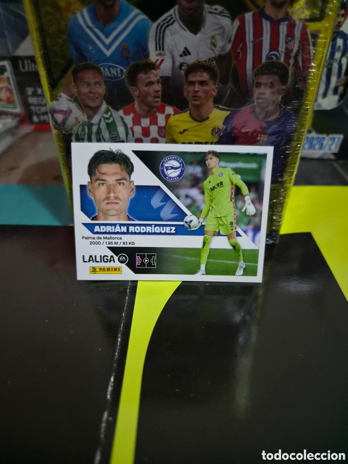 Cromos de f&uacute;tbol: N&deg;4 Alaves Adrian Rodr&iacute;guez Liga Este 26/27