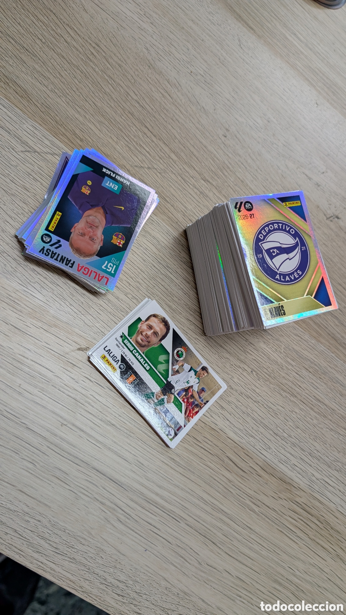 Cromos de f&uacute;tbol: LOTE 340 CROMOS DIFERENTES LIGA ESTE 2026/27 26 27 NUNCA PEGADOS INCLUYE FICHAJES COLOCAS