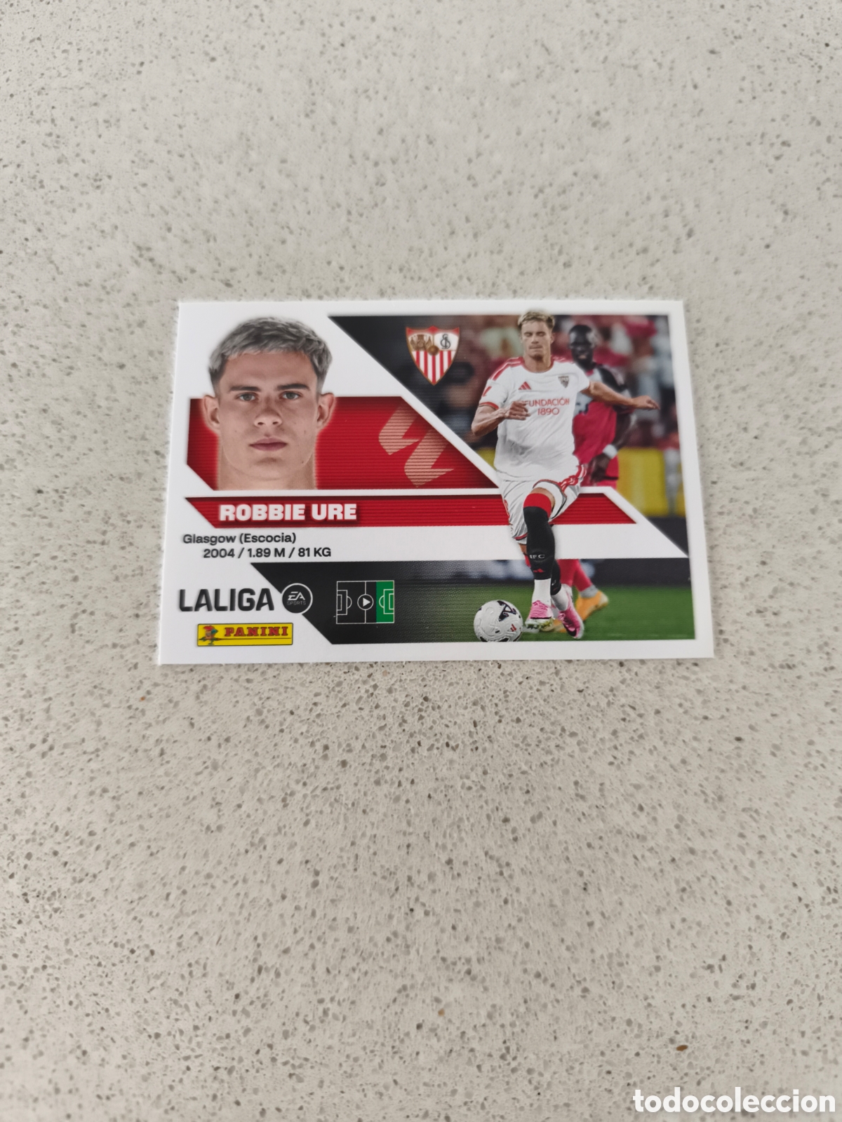 Cromos de f&uacute;tbol: CROMO N&Uacute;MERO 25 &Uacute;LTIMO FICHAJE ROBBIE URE SEVILLA. LIGA ESTE 26/27. PANINI. TERCERA EDICI&Oacute;N.