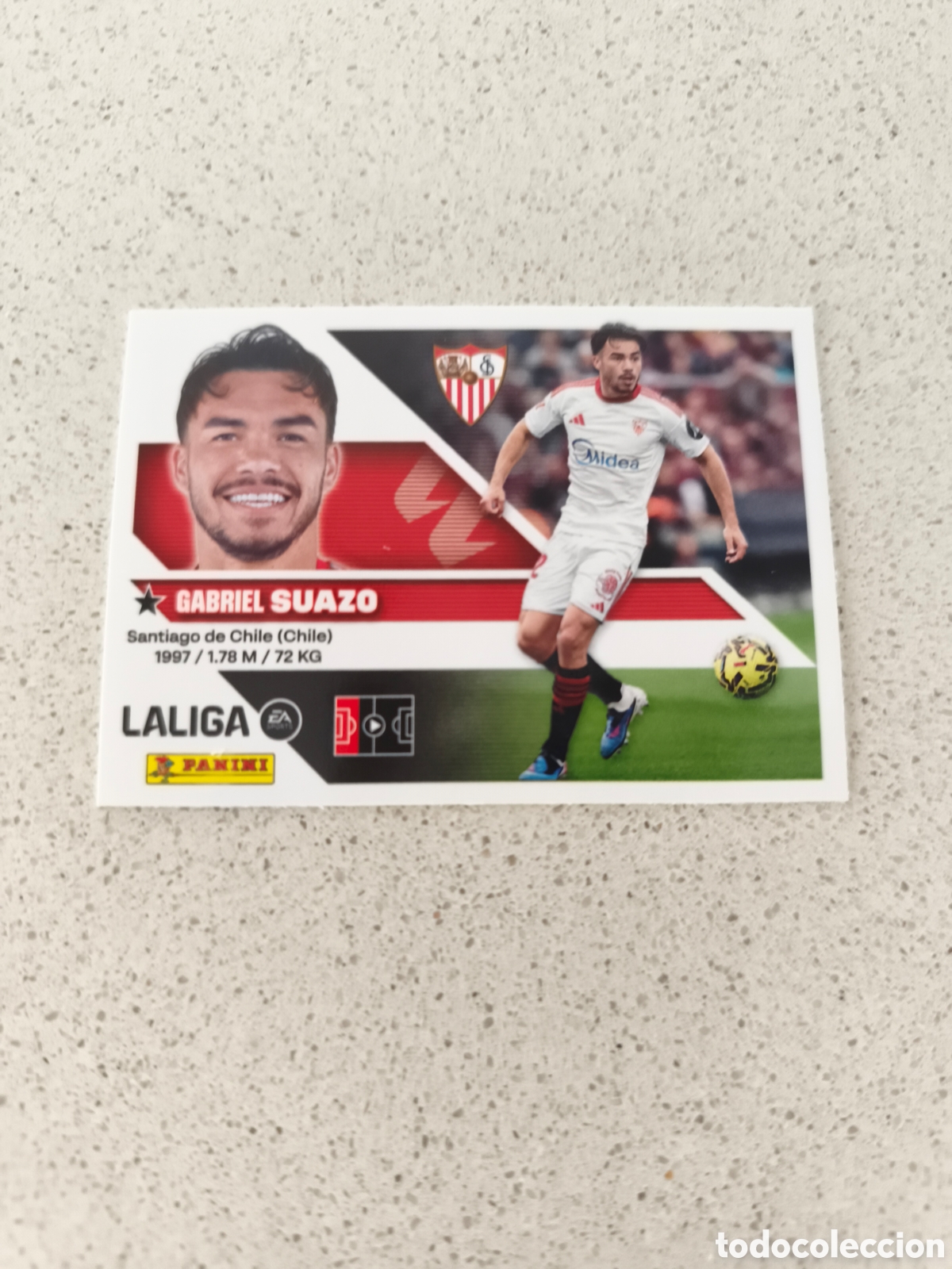 Cromos de f&uacute;tbol: CROMO N&Uacute;MERO 10 SUAZO SEVILLA. LIGA ESTE 26/27. PANINI.
