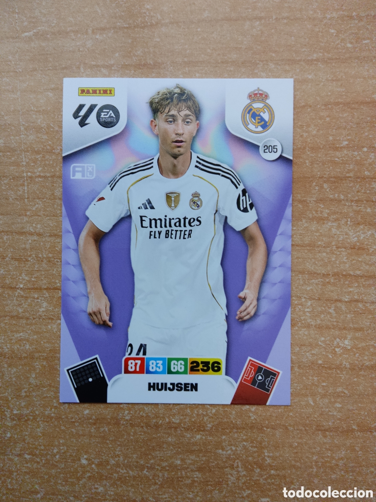 Cromos de f&uacute;tbol: 205 HUIJSEN REAL MADRID ADRENALYN XL LIGA 2025 2026