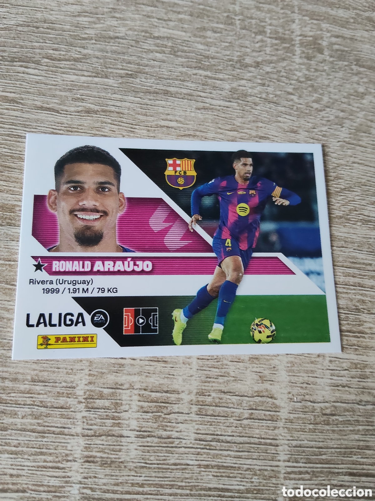 Cromos de f&uacute;tbol: Araujo Barcelona liga 2026 2027 26 27 ediciones este