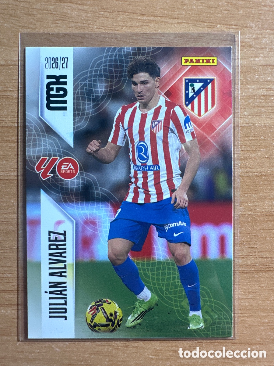 Football Stickers: 71 JULI&Aacute;N &Aacute;LVAREZ ATL&Eacute;TICO DE MADRID MEGACRACKS 2026 2027 (MGK 26 27)