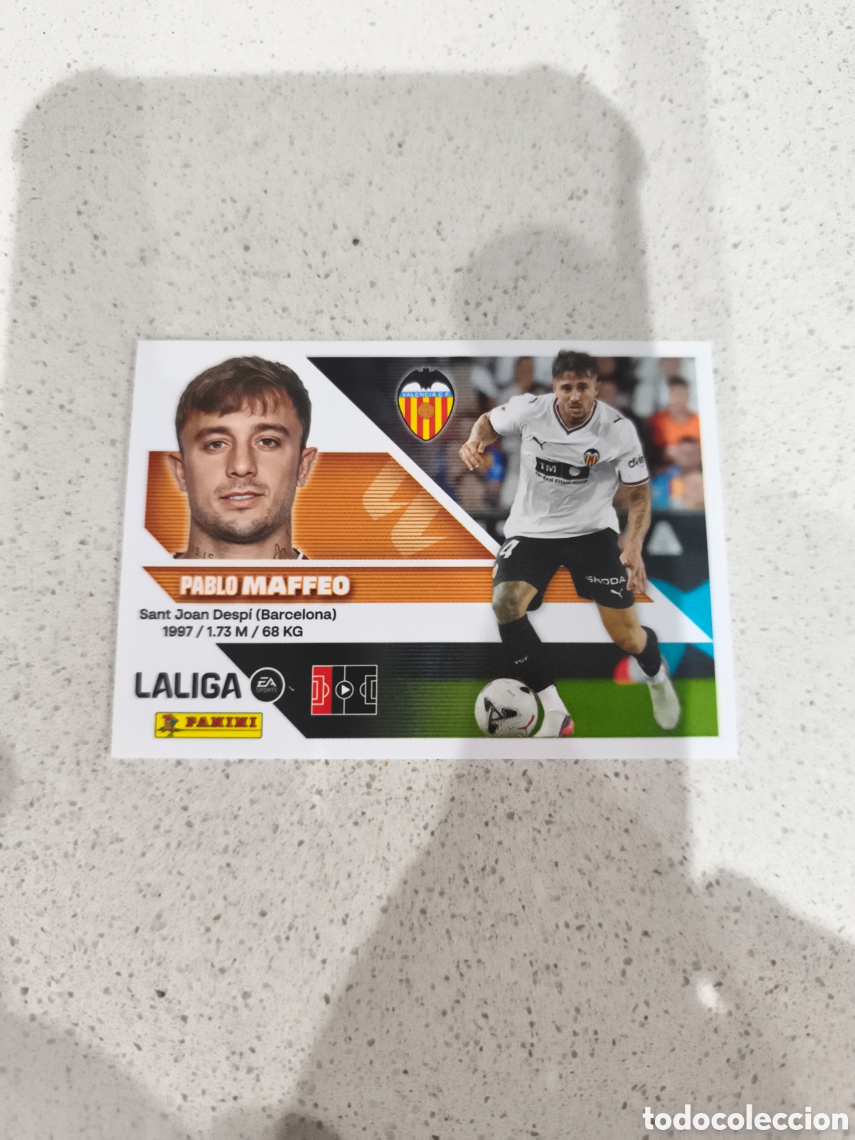 Cromos de f&uacute;tbol: CROMO N&Uacute;MERO 28 &Uacute;LTIMO FICHAJE MAFFEO VALENCIA. LIGA ESTE 26/27. PANINI. TERCERA EDICI&Oacute;N.