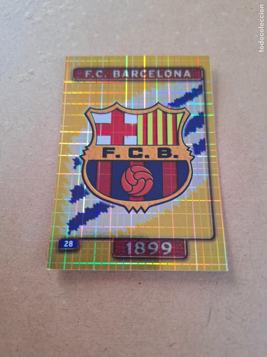 Football Stickers: MUNDICROMO 2004 2005 04 05 - 28 ESCUDO - FC. BARCELONA