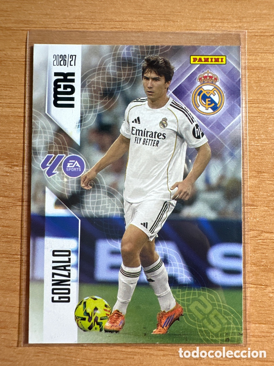 Football Stickers: 233 GONZALO REAL MADRID MEGACRACKS 2026 2027 (MGK 26 27)